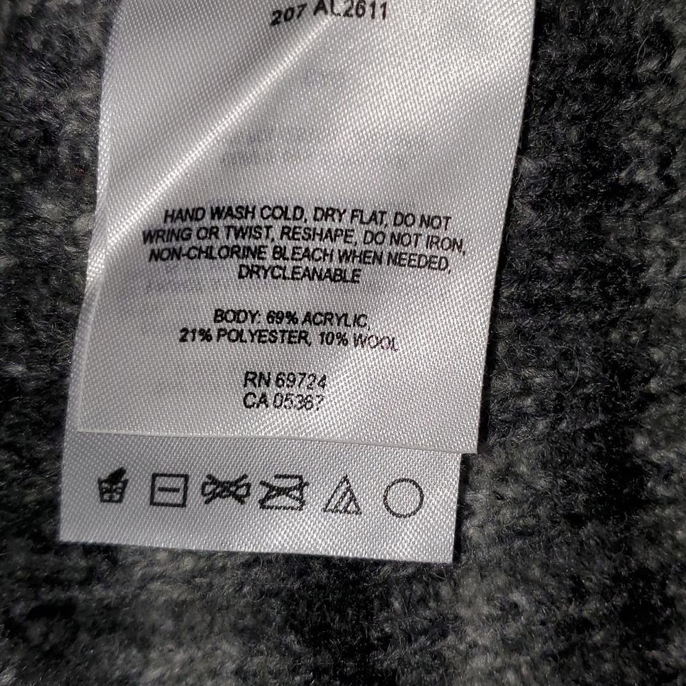 Columbia Striped Crew Neck Sweater - Picture 9 of 9